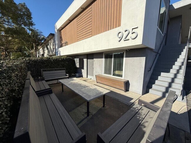 925 W 30th St unit 7, Los Angeles, CA 90007 - photo 7