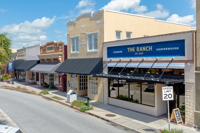 Downtown Lake Wales is full of local mom & pop restaurants and shops