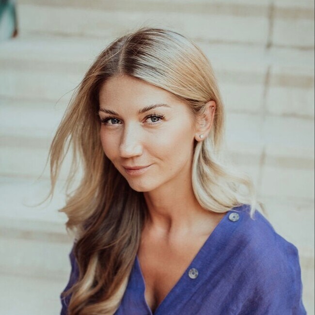 Agent Photo