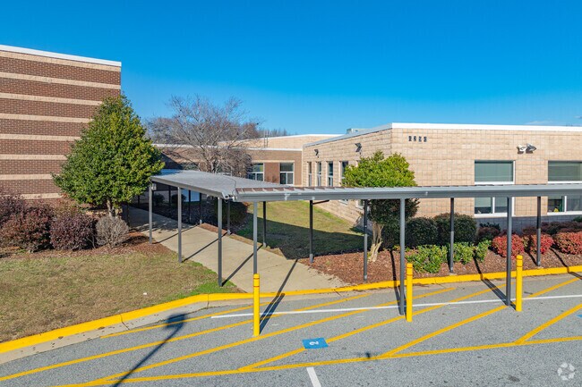 Hopewell Elementary School drop off area.