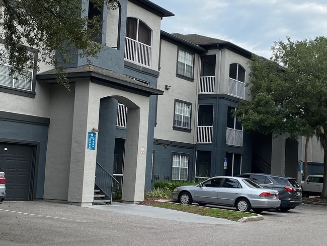 13014 Sanctuary Cove Dr unit 302, Temple Terrace, FL 33637 - photo 6