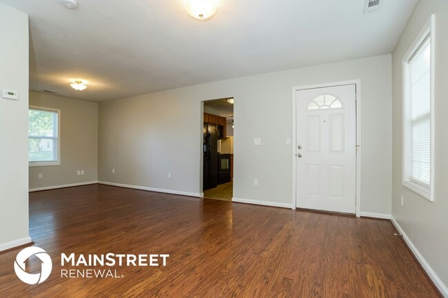 8524 W 86th St, Overland Park, KS 66212 - photo 4