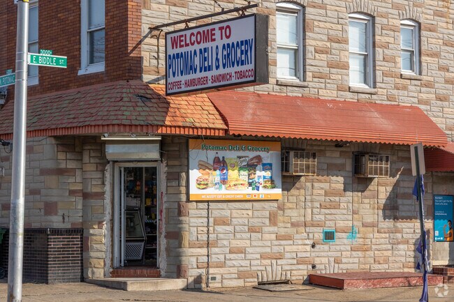 There are several convenience stores and mini marts sprinkled throughout the Berea neighborhoo.