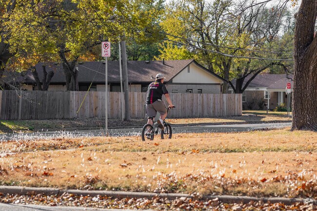 Take a bike ride in the afternoon through the streets of East Mt Vernon.