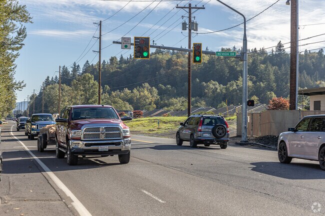 Westside Highway connects Beacon Hill to downtown Longview.