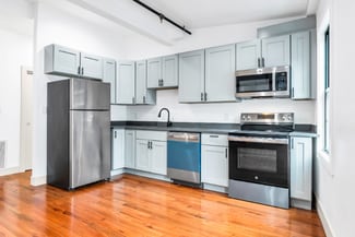 2 Charles St Unit 301, Methuen, MA 01844