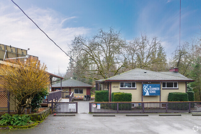 The Clearwater School is located within the Thrasher's Corner-Red Hawk neighborhood of Bothell.