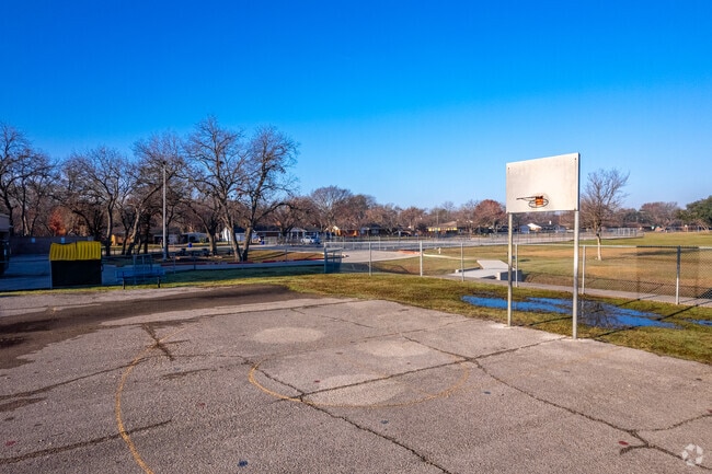 Central Elementary School in Mabank, TX.