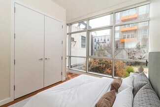 162 N 12th St Unit 15B, Brooklyn, NY 11211