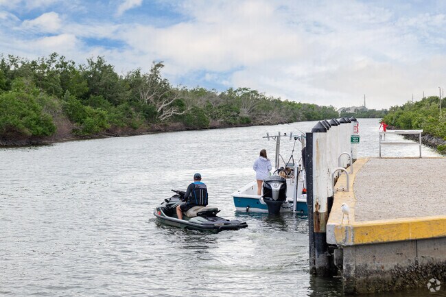 Boat launches and waterways near Fiddler’s Creek cater to boating enthusiasts.