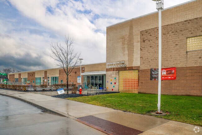Abraham Lincoln Elementary School, Maple Heights