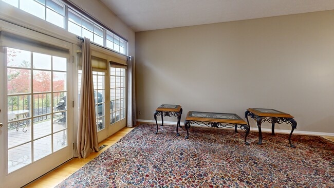 2475 Walnutview Ct, Cincinnati, OH 45230 - photo 2