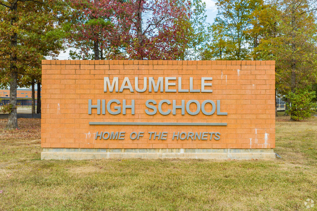 Welcome to Maumelle High School located in Maumelle, AR.