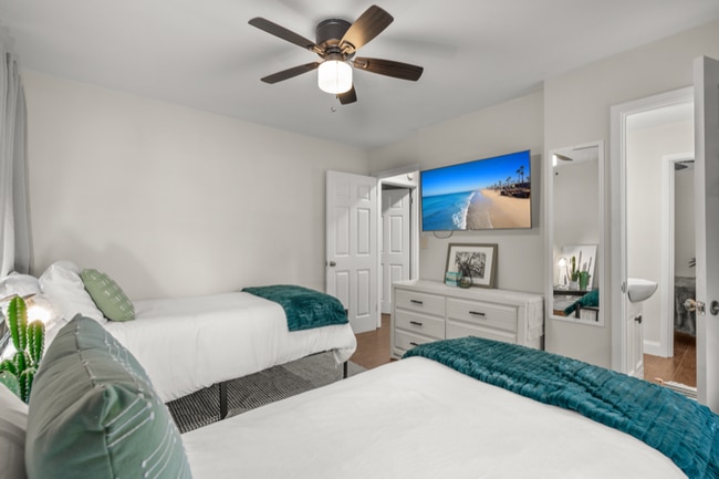 2611 N Oakridge Cir, North Charleston, SC 29420 - photo 7