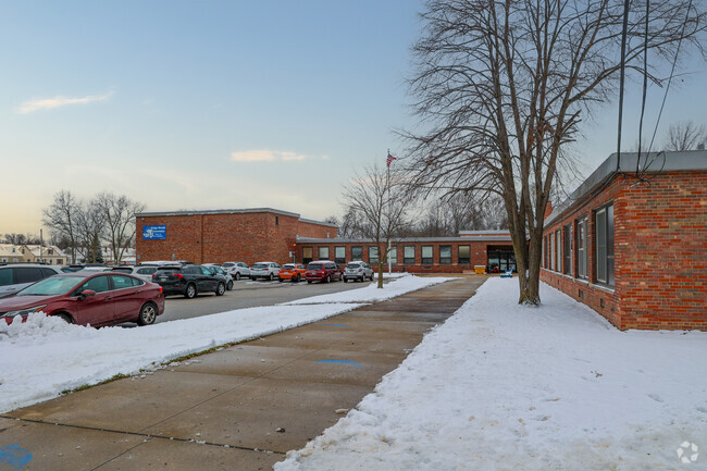 Ridge-Brook Elementary School, Parma