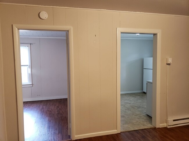 420 W Hickory St unit A, Carbondale, IL 62901 - photo 5