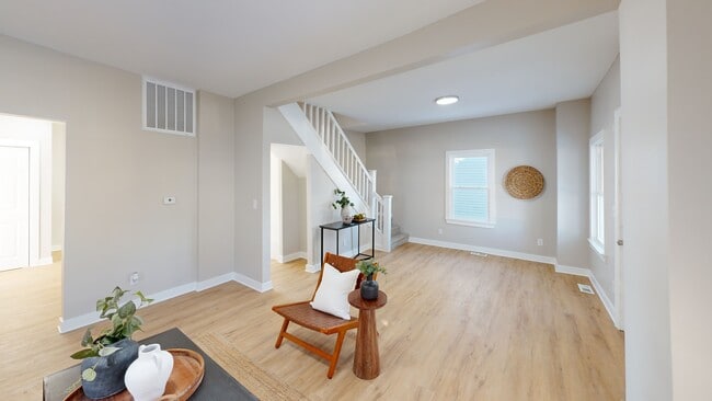 122 S 3rd Ave, Beech Grove, IN 46107 - photo 2