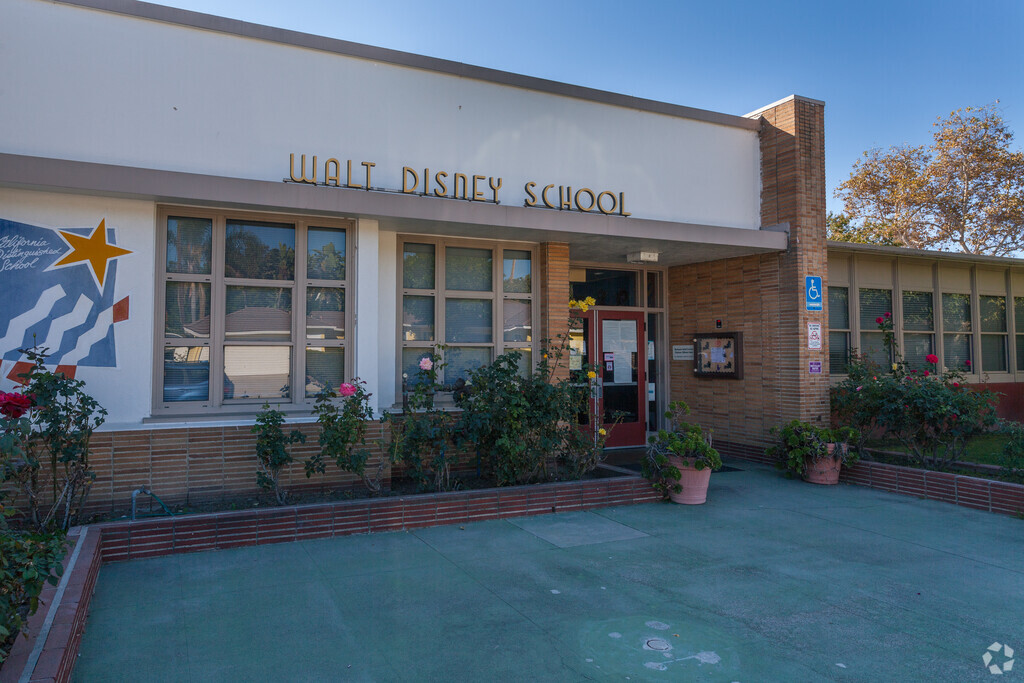 Walt Disney Elementary School, Rankings & Reviews - Homes.com