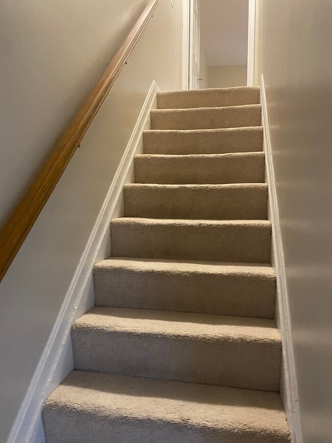 15355 Gatehouse Terrace, Woodbridge, VA 22191 - photo 5