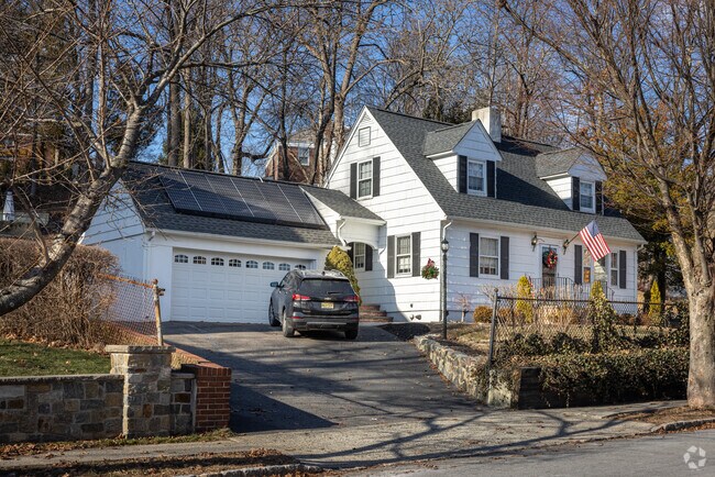 Homes in Morris Township tend to sell for between $600,000 and $800,000, roughly in line with the county average.