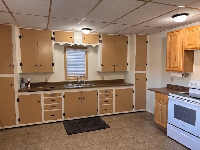 1125 E Broadway St unit 2, Helena, MT 59601 - photo 5