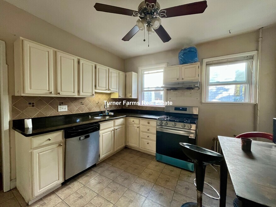 49 Beech Glen St unit 2, Roxbury, MA 02119 - photo 1