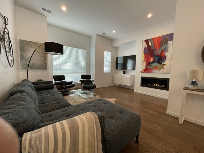 3071 W 16th Ave, Denver, CO 80204 - photo 2