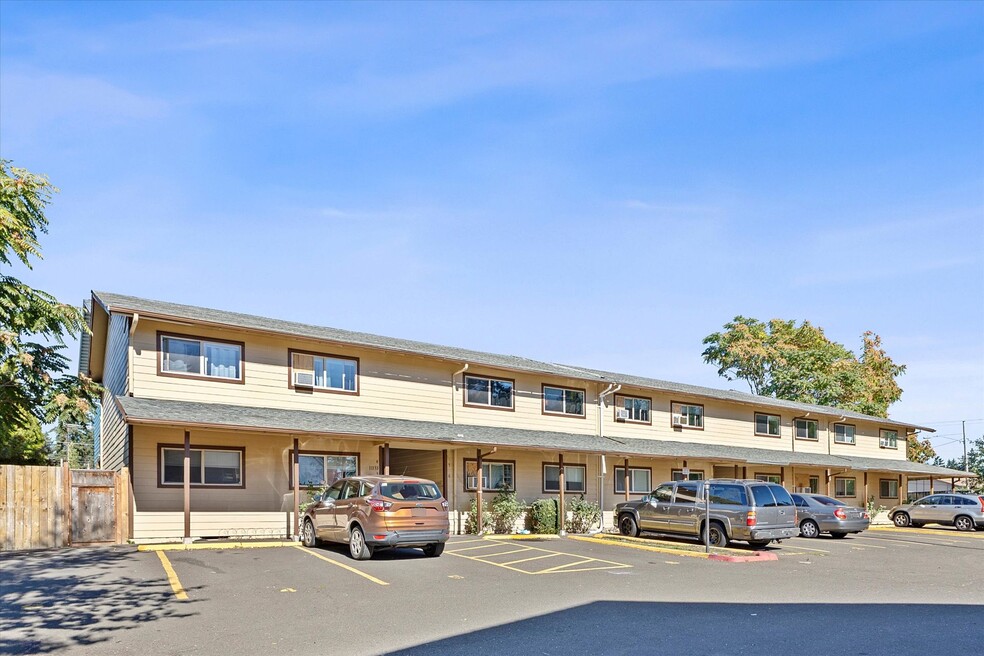 Bush Street, Portland, OR 97266 - photo 1