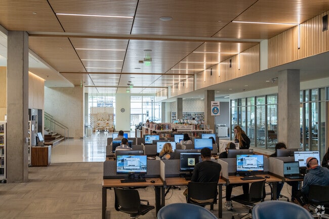 The Round Rock Public Library is newly constructed in Downtown and offers computer stations.