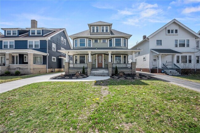 9715 Clifton Blvd, Cleveland, OH 44102 - photo 2