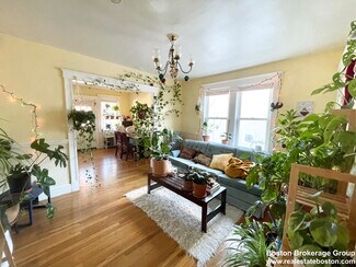 6 Mission St Unit 2, Boston, MA 02115