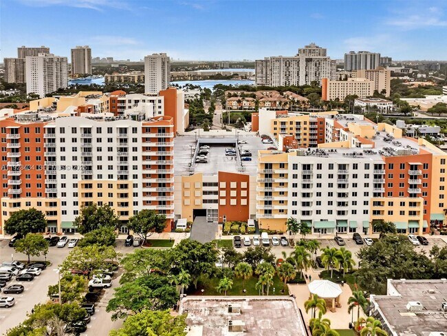 Venture At Aventura East unit 230, Miami, FL 33180 - photo 2
