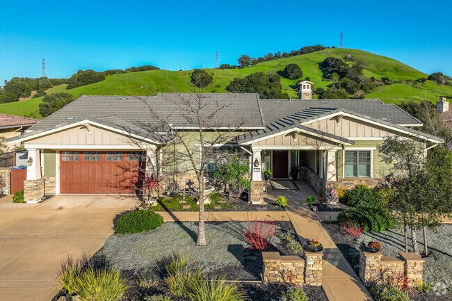 Craftsman style homes can be found on several street in Wilder.