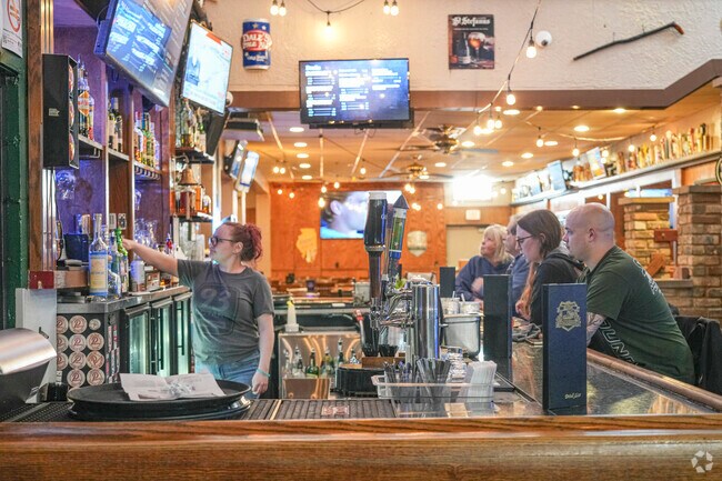 Elgin Public House specializes in steak and seafood.