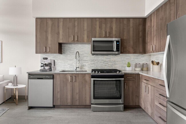 Reveal Apartments, Portland, OR 97209 - photo 2