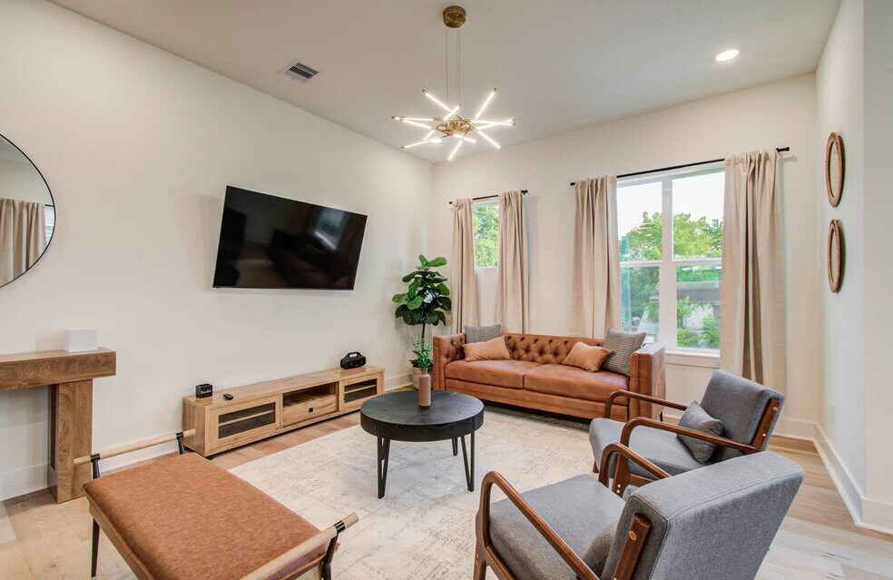 3311 Daphne St unit ID1255369P, Houston, TX 77021 - photo 1