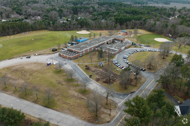 The Ralph Wheelock School in Medfield serves students is grades 2-3 and received an A on niche.