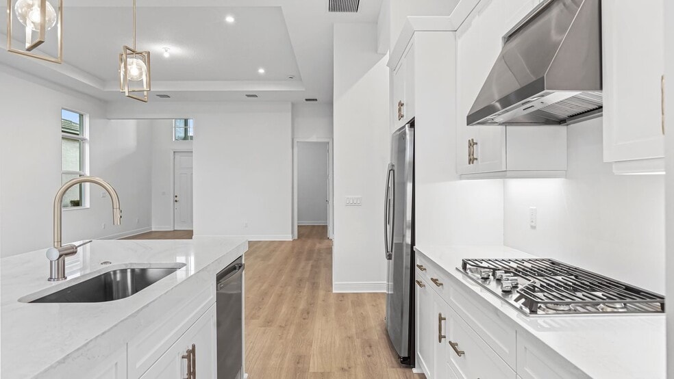 2753 SE Ashfield Dr, Port St. Lucie, FL 34984 - photo 1