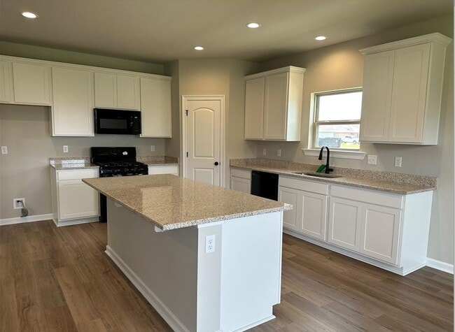 44283 Lake Wind Dr, Hammond, LA 70403 - photo 4