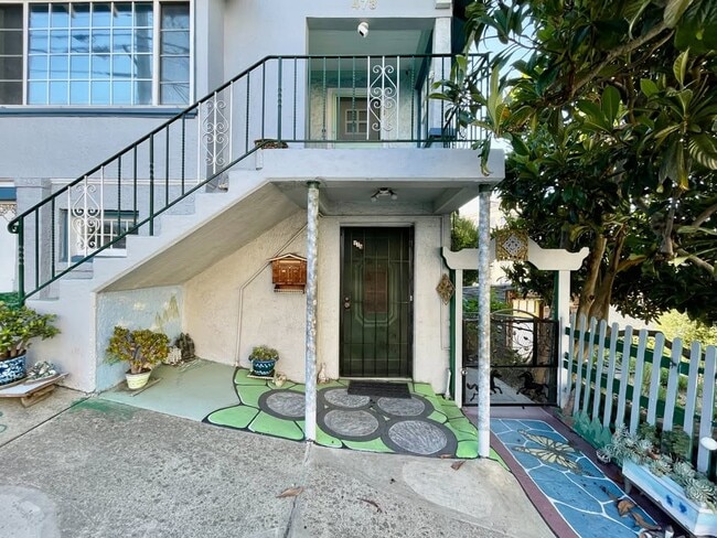 475 Newton Ave, Oakland, CA 94606 - photo 4