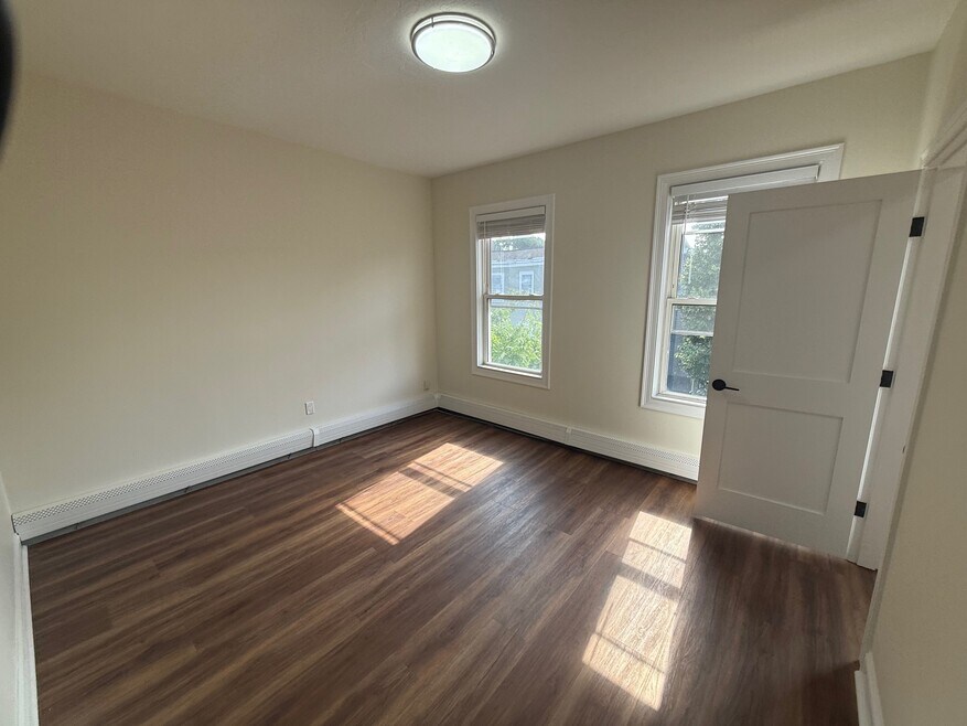 16 O St unit 3, Boston, MA 02127 - photo 1