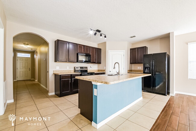 220 Minniehaha Cir, Haines City, FL 33844 - photo 5