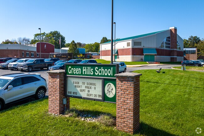Green Hills School is a public elementary & middle school located in Green Township, NJ.