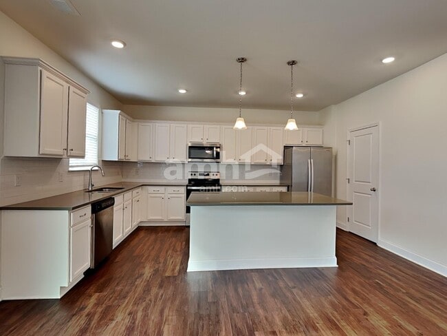 768 Carnaby Ln, Dacula, GA 30019 - photo 3