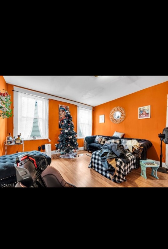 8 Edmonds Place unit 2L, Newark, NJ 07112 - photo 6