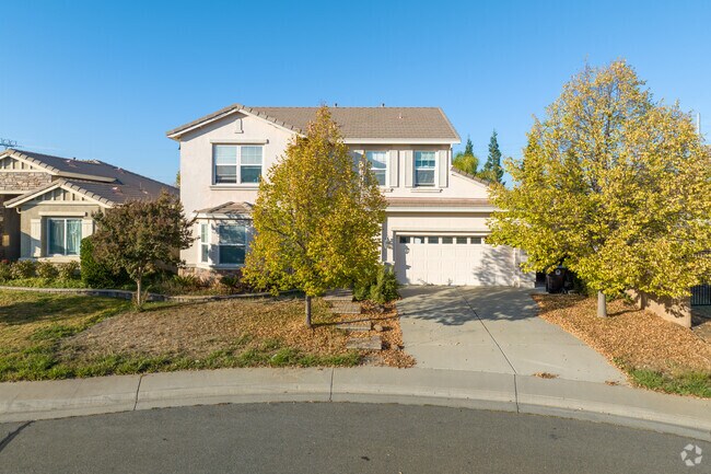 Single story and two-story homes are available in Rancho Cordova.