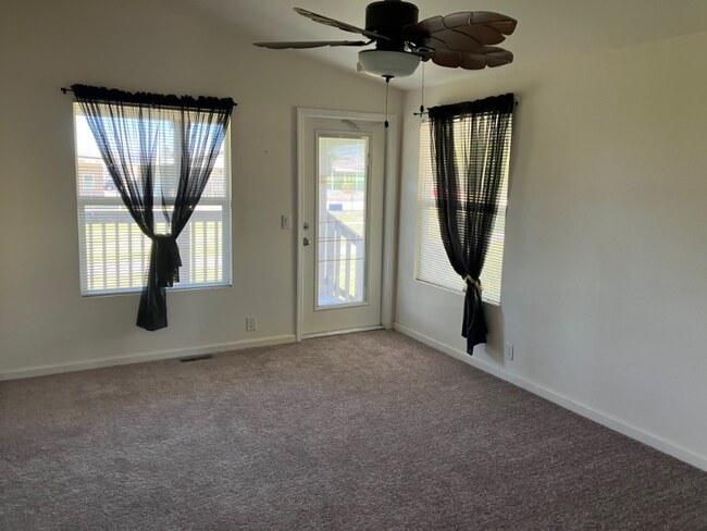 70 Montecito Dr, Pahrump, NV 89048 - photo 7