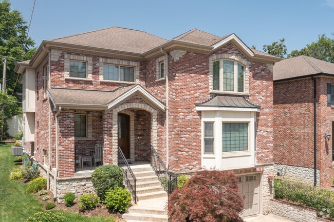 Newer single family home in Brentwood has a lovely bay window.