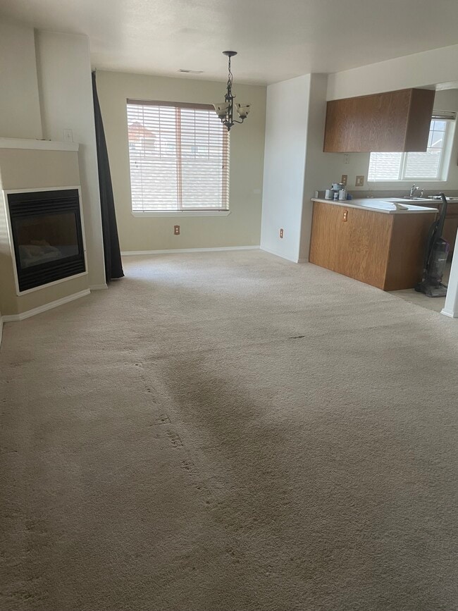 877 Forestglen Dr unit Condo For Rent, Bozeman, MT 59718 - photo 3