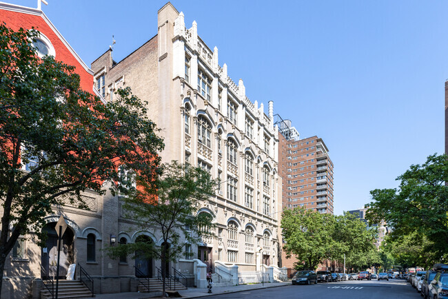 Keswell School is a Private Elementary, Middle & High School in Lower East Side, NY.